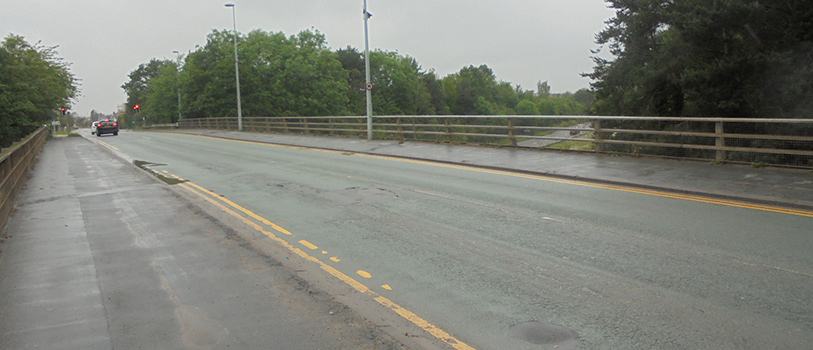 Chester Road bridge in Huntington